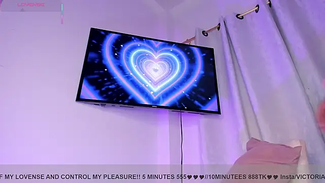 Snapshot of VictoriaVX chatting on September 20, 2025, 1:06 am VictoriaVX online show from September 20, 2025, 1:06 am