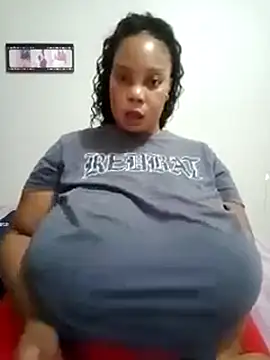 Lovelyboobs01 online show from March 10, 2025, 4:25 pm