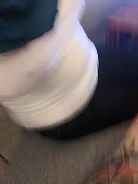 Snapshot of Sim_june chatting on December 19, 2025, 8:49 pm Sim june online show from December 19, 2025, 8:49 pm