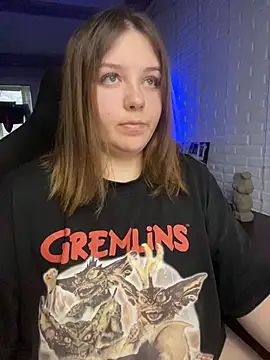 Snapshot of XNirvanaX chatting on November 10, 2025, 5:17 am XNirvanaX online show from November 10, 2025, 5:17 am