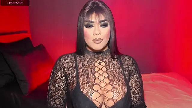 VictoriaEliz online show from November 5, 2025, 3:56 pm