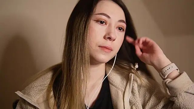 Snapshot of chibi_moon_ chatting on December 11, 2024, 5:04 pm chibi moon online show from December 11, 2024, 5:04 pm