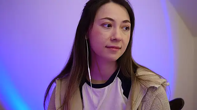 Snapshot of chibi_moon_ chatting on March 22, 2025, 12:17 am chibi moon online show from March 22, 2025, 12:17 am