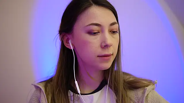 Snapshot of chibi_moon_ chatting on March 23, 2025, 12:26 am chibi moon online show from March 23, 2025, 12:26 am