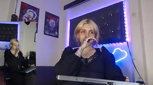 Snapshot of MaryJannes chatting on March 2, 2025, 12:20 am MaryJannes online show from March 2, 2025, 12:20 am