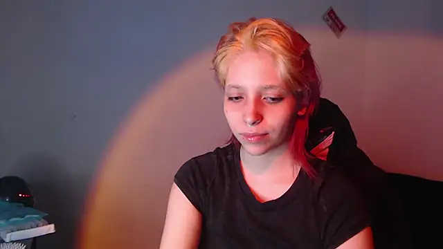 Snapshot of MaryJannes chatting on November 23, 2025, 6:35 am MaryJannes online show from November 23, 2025, 6:35 am