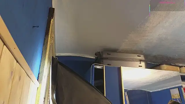 VanessaDoyle online show from February 28, 2025, 2:42 pm