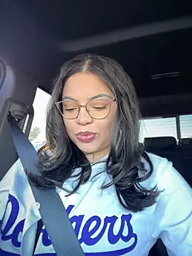 drizzypeach602 online show from January 17, 2025, 10:56 pm