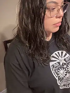 drizzypeach602 online show from January 19, 2025, 3:18 am