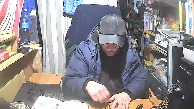 Snapshot of nonnomaturobisex chatting on February 9, 2025, 8:54 am nonnomaturobisex online show from February 9, 2025, 8:54 am