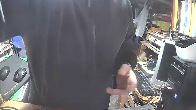 Snapshot of nonnomaturobisex chatting on February 19, 2025, 7:39 am nonnomaturobisex online show from February 19, 2025, 7:39 am