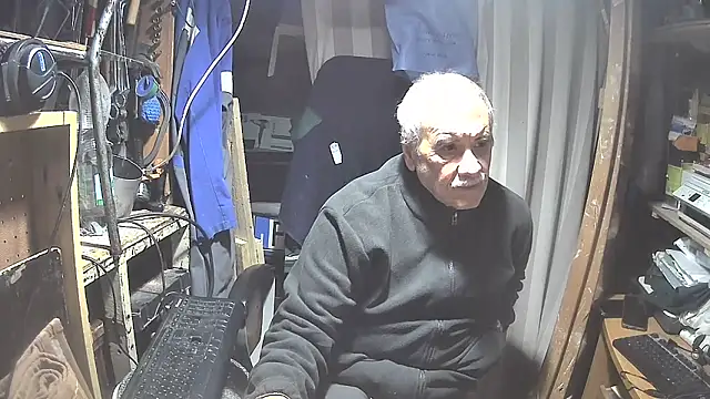 Snapshot of nonnomaturobisex chatting on February 28, 2025, 8:09 am nonnomaturobisex online show from February 28, 2025, 8:09 am