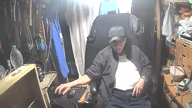 Snapshot of nonnomaturobisex chatting on March 9, 2025, 9:35 am nonnomaturobisex online show from March 9, 2025, 9:35 am