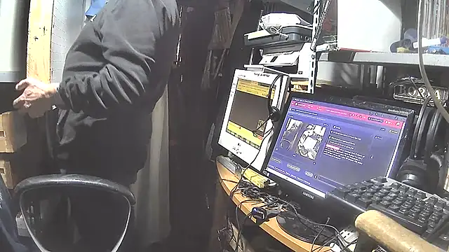 Snapshot of nonnomaturobisex chatting on March 15, 2025, 9:52 am nonnomaturobisex online show from March 15, 2025, 9:52 am