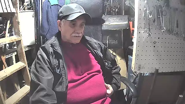 Snapshot of nonnomaturobisex chatting on March 18, 2025, 6:15 pm nonnomaturobisex online show from March 18, 2025, 6:15 pm