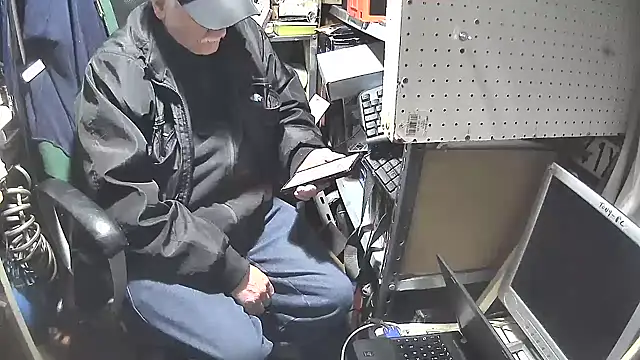 Snapshot of nonnomaturobisex chatting on March 22, 2025, 3:09 pm nonnomaturobisex online show from March 22, 2025, 3:09 pm