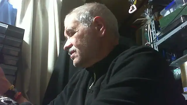 Snapshot of nonnomaturobisex chatting on October 25, 2025, 10:45 am nonnomaturobisex online show from October 25, 2025, 10:45 am