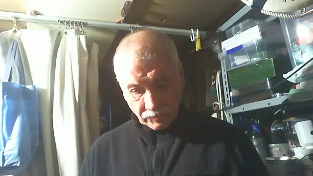 Snapshot of nonnomaturobisex chatting on October 30, 2025, 7:43 am nonnomaturobisex online show from October 30, 2025, 7:43 am