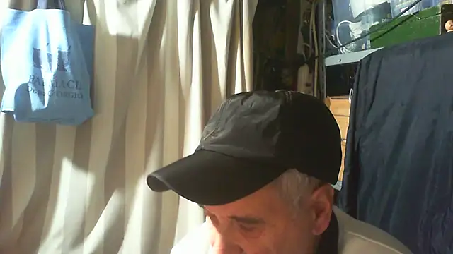 Snapshot of nonnomaturobisex chatting on November 9, 2025, 9:07 am nonnomaturobisex online show from November 9, 2025, 9:07 am