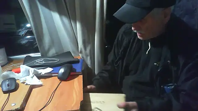 Snapshot of nonnomaturobisex chatting on November 13, 2025, 8:13 am nonnomaturobisex online show from November 13, 2025, 8:13 am