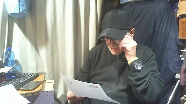 Snapshot of nonnomaturobisex chatting on December 2, 2025, 3:29 pm nonnomaturobisex online show from December 2, 2025, 3:29 pm