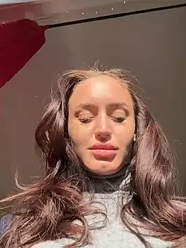 Snapshot of Zeyna1 chatting on March 18, 2025, 3:53 pm Zeyna1 online show from March 18, 2025, 3:53 pm