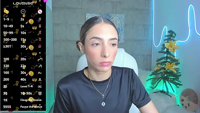 Snapshot of barbie_scoth_ chatting on December 6, 2024, 1:07 am barbie scoth online show from December 6, 2024, 1:07 am