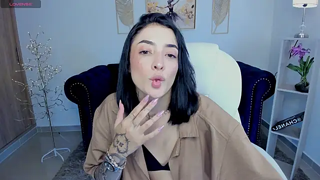 Snapshot of barbie_scoth_ chatting on November 25, 2025, 7:58 pm barbie scoth online show from November 25, 2025, 7:58 pm