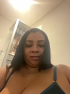 Snapshot of MelanyShayk chatting on January 31, 2025, 1:02 pm MelanyShayk online show from January 31, 2025, 1:02 pm