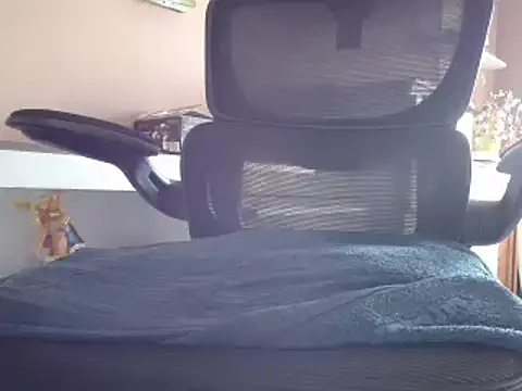 suedel65 online show from February 19, 2025, 11:06 am