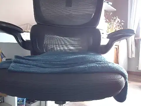 suedel65 online show from February 21, 2025, 9:56 am