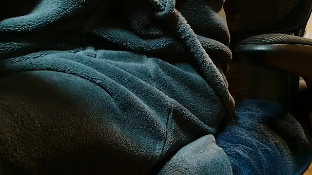 suedel65 online show from March 18, 2025, 4:15 am