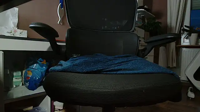 suedel65 online show from September 10, 2025, 4:34 am