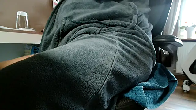 suedel65 online show from October 7, 2025, 3:31 pm