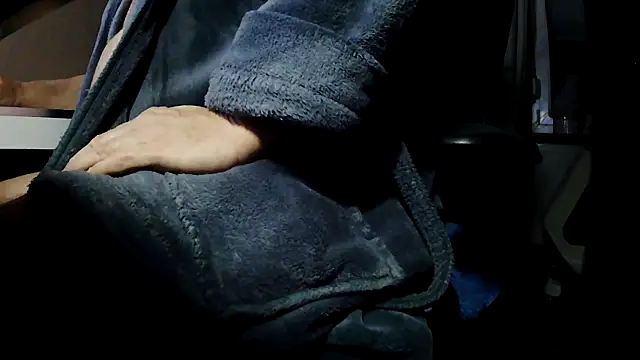 suedel65 online show from November 25, 2025, 4:34 am