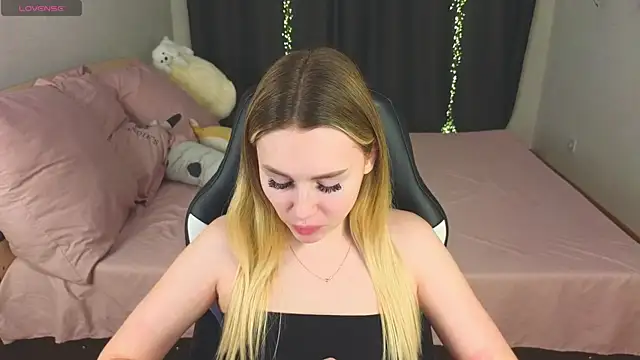 Snapshot of Alenca_hot_sex chatting on February 11, 2025, 4:13 pm Alenca hot sex online show from February 11, 2025, 4:13 pm