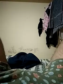 Snapshot of Desi_Londa_143 chatting on February 28, 2025, 3:48 pm Desi Londa 143 online show from February 28, 2025, 3:48 pm