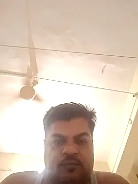 Snapshot of Desi_Londa_143 chatting on March 7, 2025, 12:04 am Desi Londa 143 online show from March 7, 2025, 12:04 am