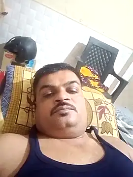 Snapshot of Desi_Londa_143 chatting on March 10, 2025, 3:41 pm Desi Londa 143 online show from March 10, 2025, 3:41 pm