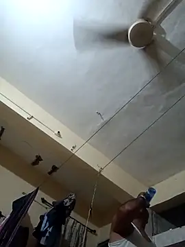 Snapshot of Desi_Londa_143 chatting on March 12, 2025, 12:20 am Desi Londa 143 online show from March 12, 2025, 12:20 am