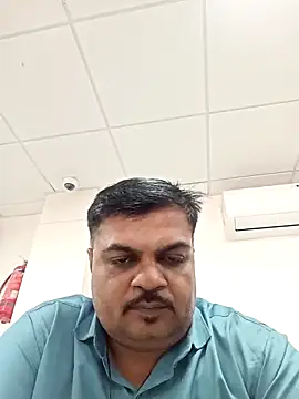 Snapshot of Desi_Londa_143 chatting on March 18, 2025, 7:52 am Desi Londa 143 online show from March 18, 2025, 7:52 am