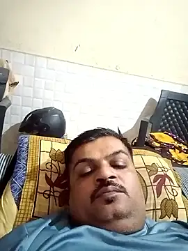 Snapshot of Desi_Londa_143 chatting on March 18, 2025, 4:48 pm Desi Londa 143 online show from March 18, 2025, 4:48 pm