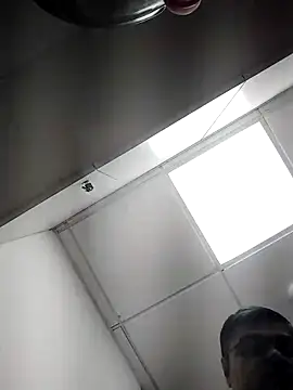 Snapshot of Desi_Londa_143 chatting on September 10, 2025, 12:16 pm Desi Londa 143 online show from September 10, 2025, 12:16 pm