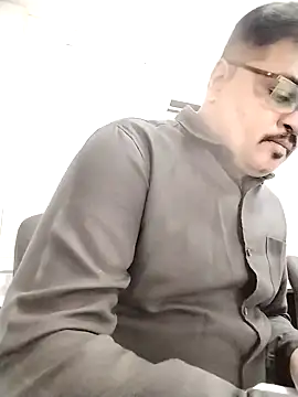 Snapshot of Desi_Londa_143 chatting on October 7, 2025, 4:09 am Desi Londa 143 online show from October 7, 2025, 4:09 am