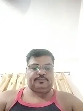 Snapshot of Desi_Londa_143 chatting on October 7, 2025, 4:15 pm Desi Londa 143 online show from October 7, 2025, 4:15 pm