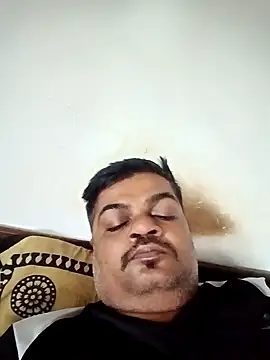 Snapshot of Desi_Londa_143 chatting on October 27, 2025, 1:42 am Desi Londa 143 online show from October 27, 2025, 1:42 am