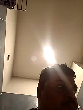 Snapshot of Desi_Londa_143 chatting on October 28, 2025, 3:54 am Desi Londa 143 online show from October 28, 2025, 3:54 am