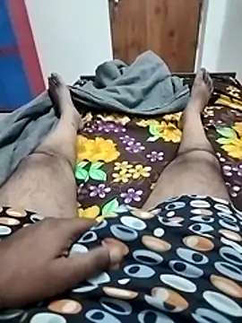 Snapshot of Desi_Londa_143 chatting on November 25, 2025, 5:46 pm Desi Londa 143 online show from November 25, 2025, 5:46 pm