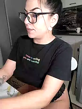 Snapshot of hot-babygirl chatting on February 4, 2025, 10:02 pm hot-babygirl online show from February 4, 2025, 10:02 pm