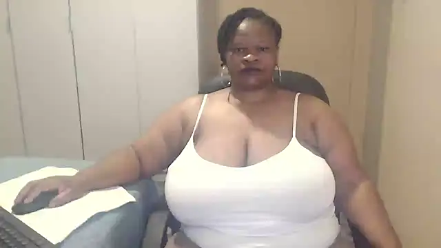 sweetnoziexx online show from September 14, 2025, 3:27 am